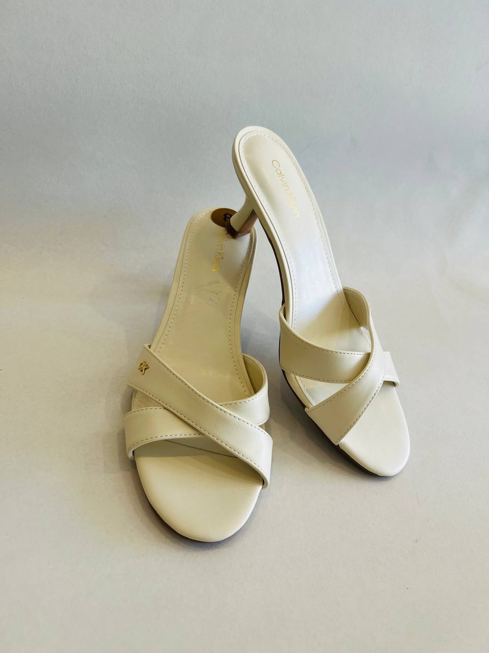Calvin Klein sandal size 38,5