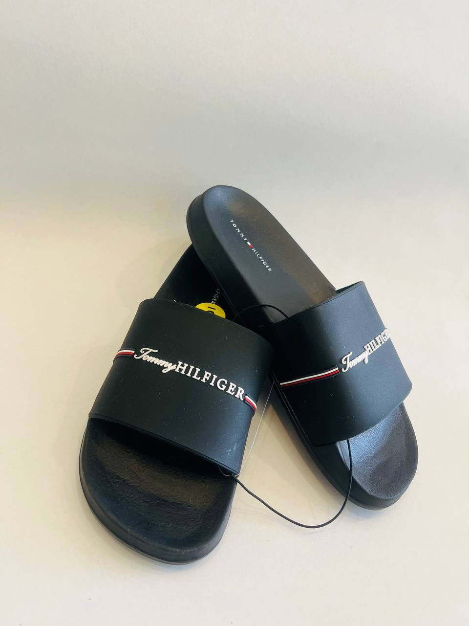tommy hilfiger sandal size 39.5