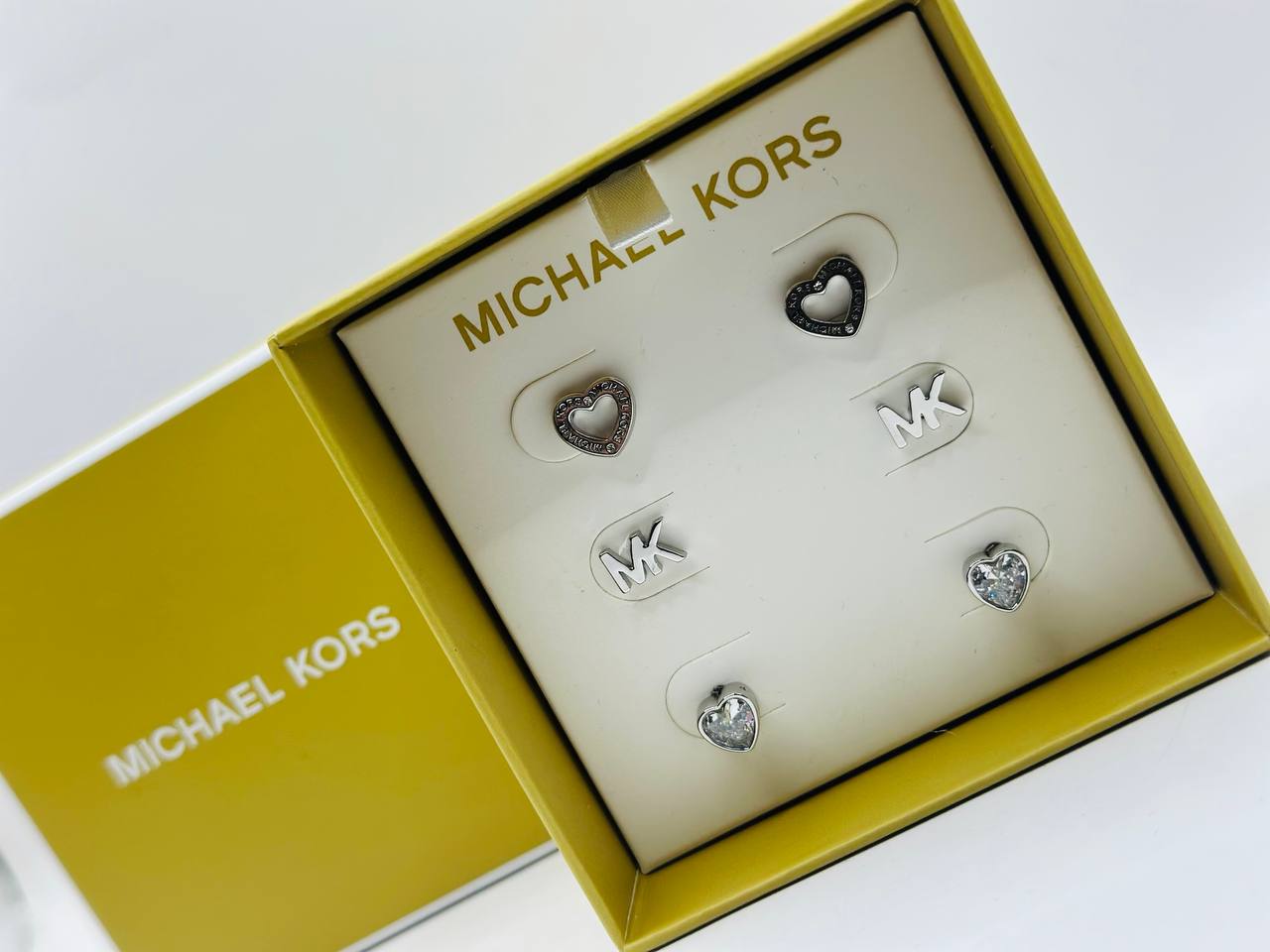 Michael kors earring set