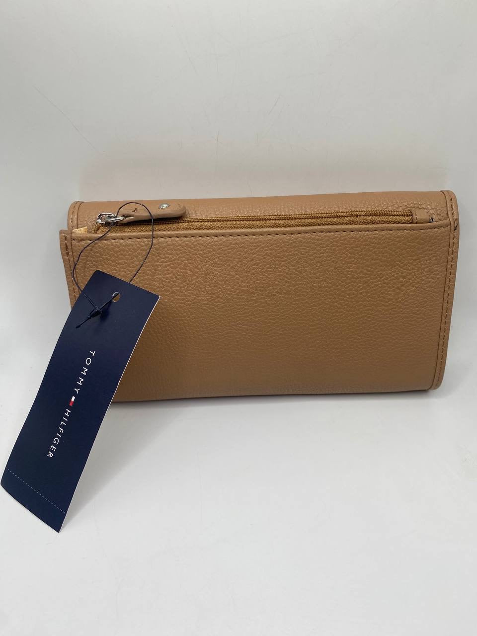 Tommy Hilfiger wallet brown