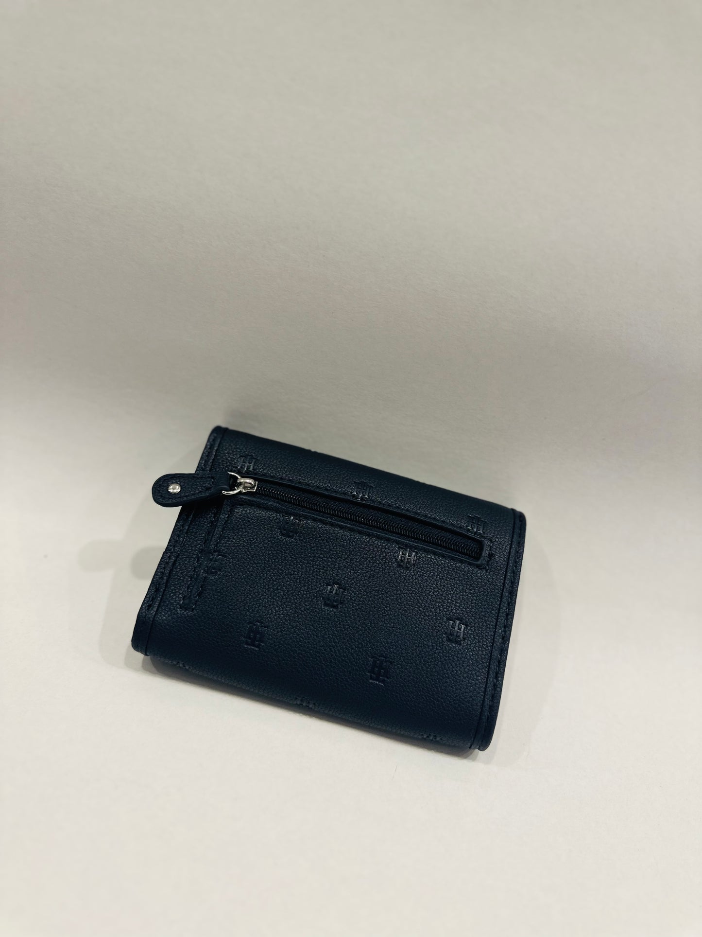 Tommy Hilfiger wallet