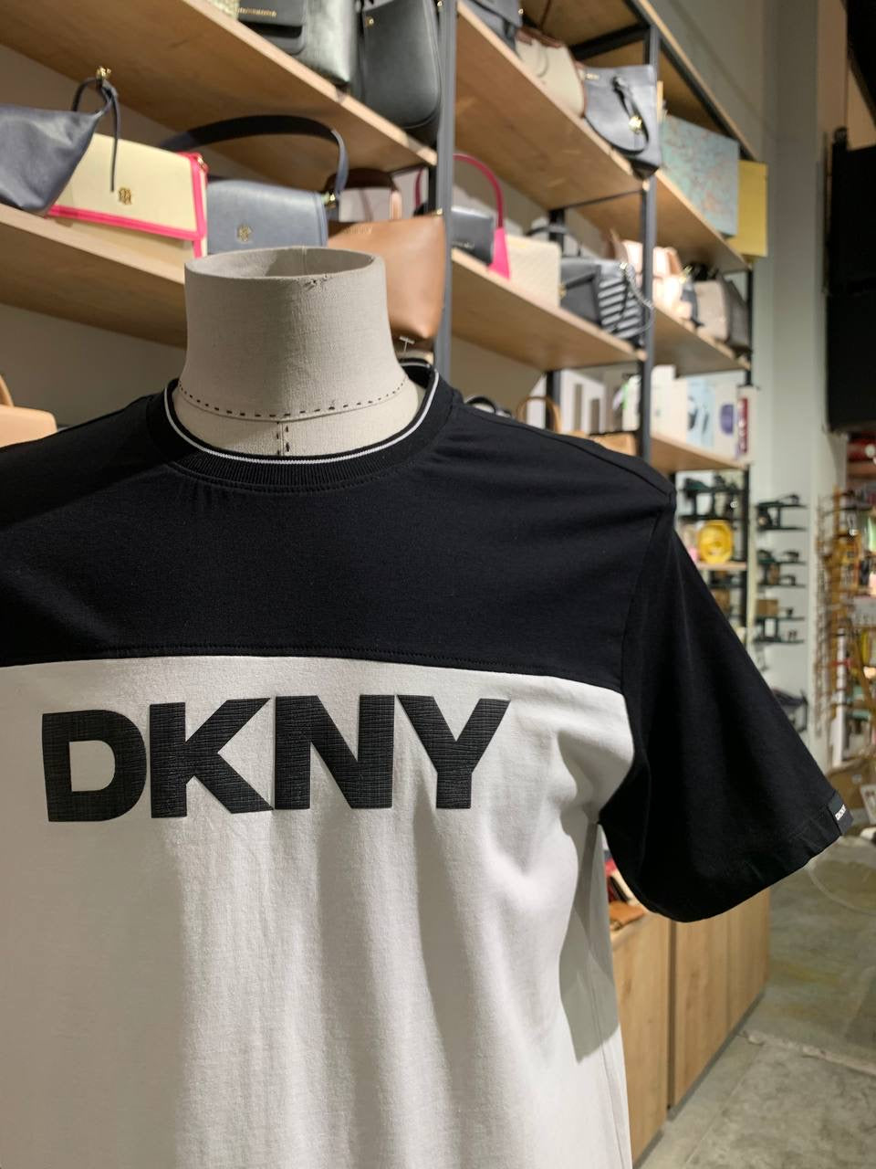 DKNY shirt size Medium