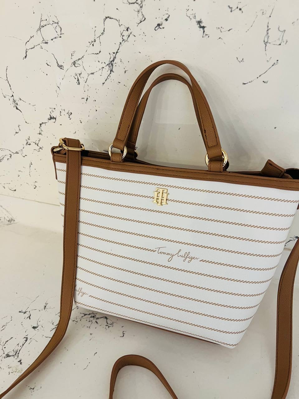 Tommy Hilfiger bag