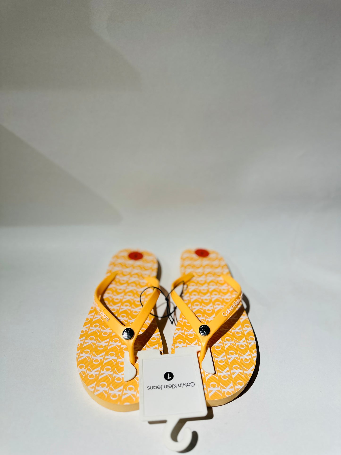Calvin Klein sandal size 37.5