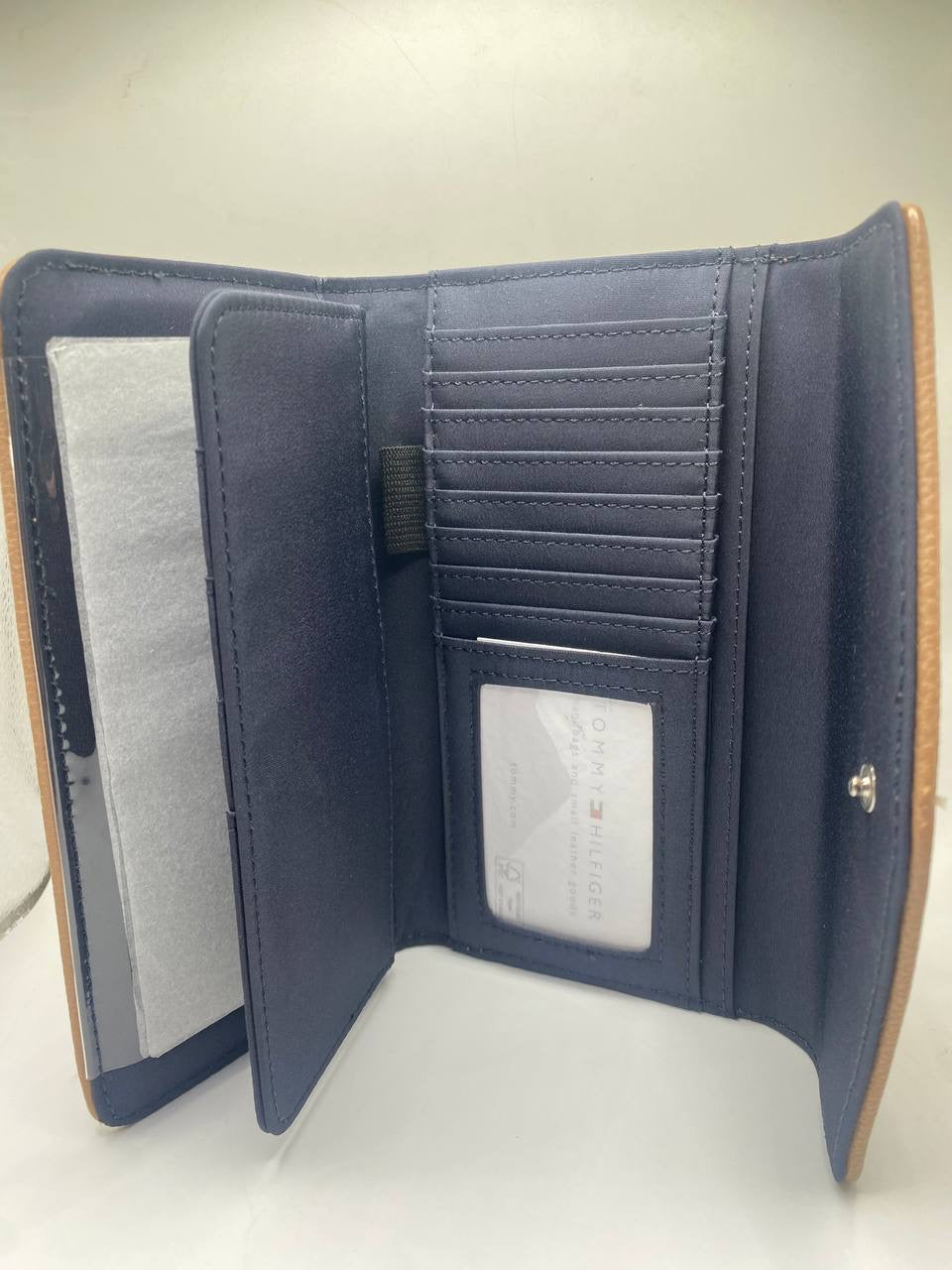 Tommy Hilfiger wallet brown