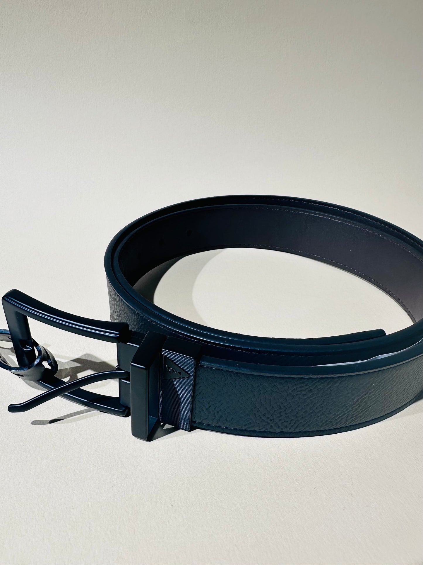 Guess reversible belt size large (38/49)