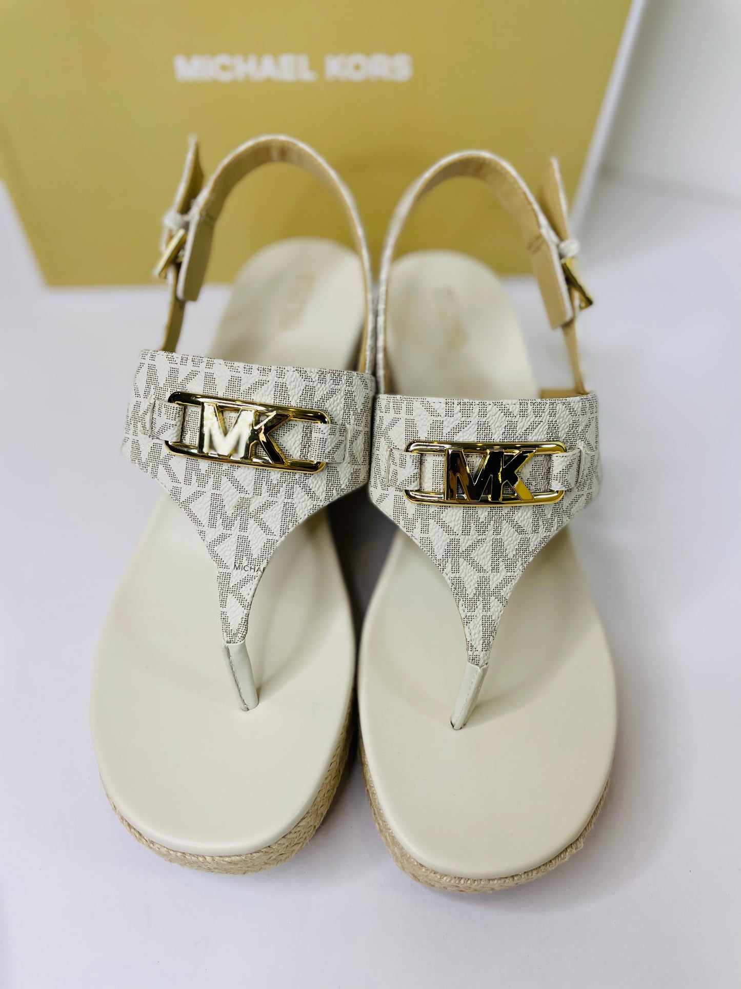 Michael kors sandal