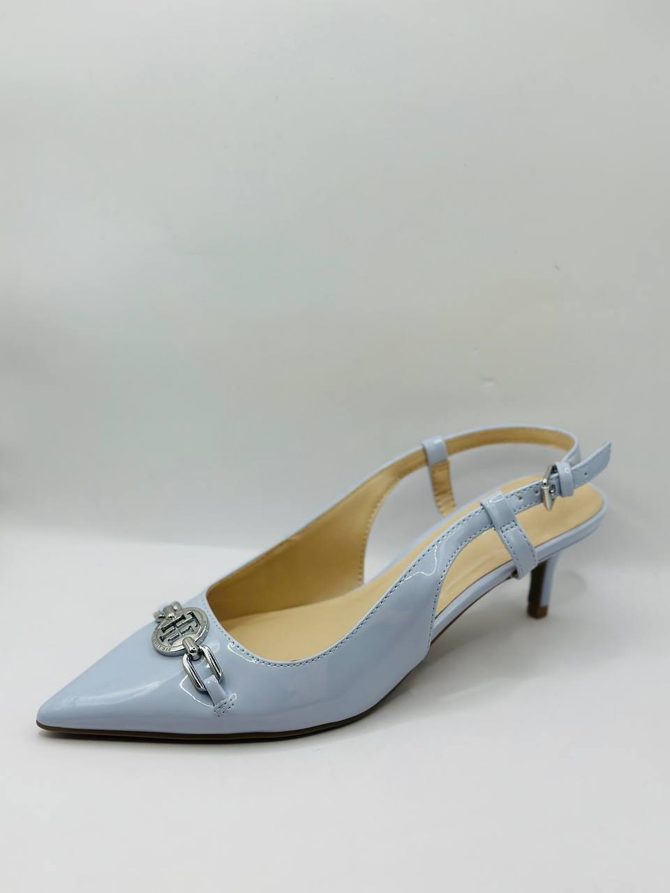 Tommy Hilfiger shoes size