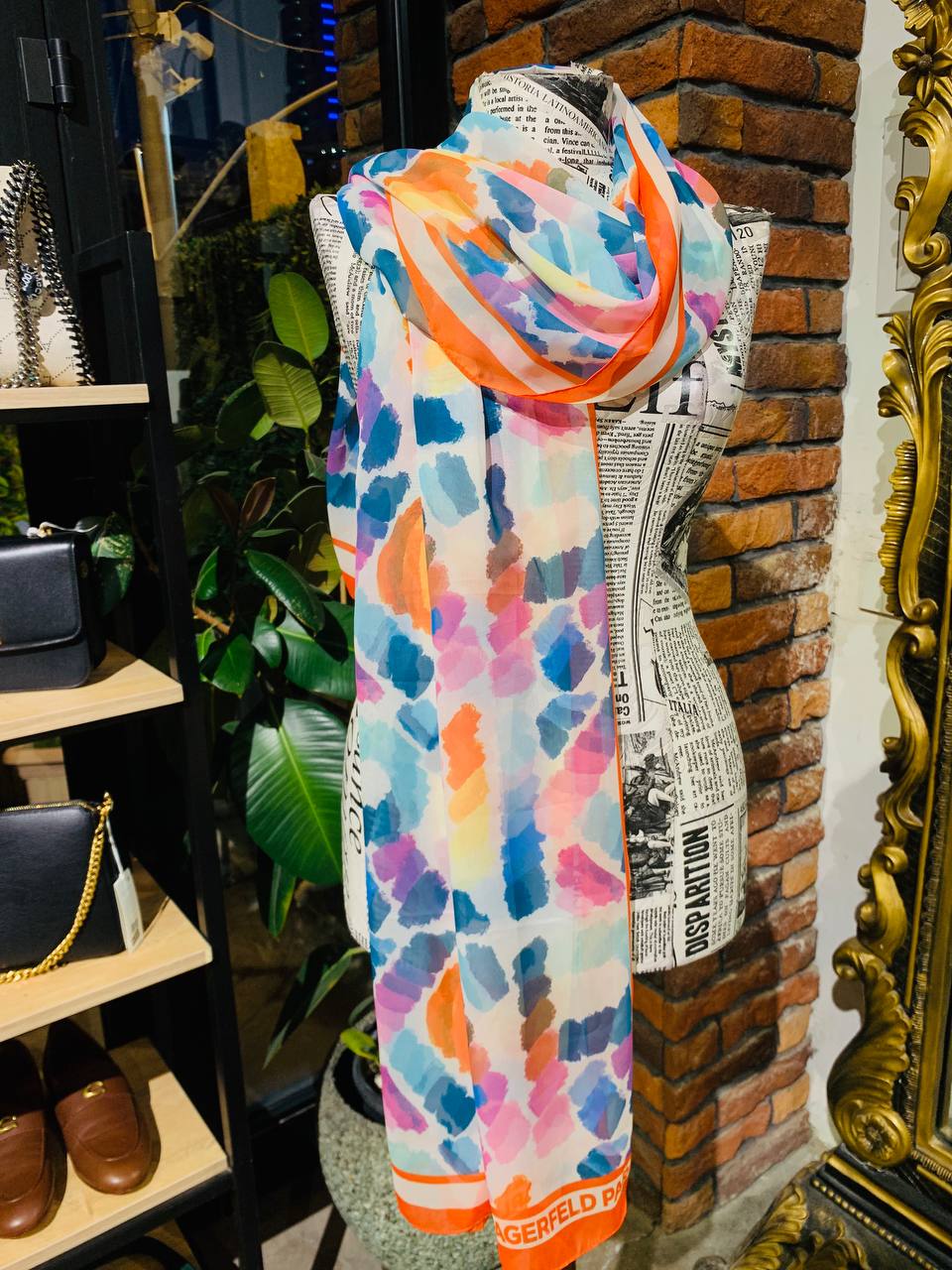 Karl lagerfeld scarf