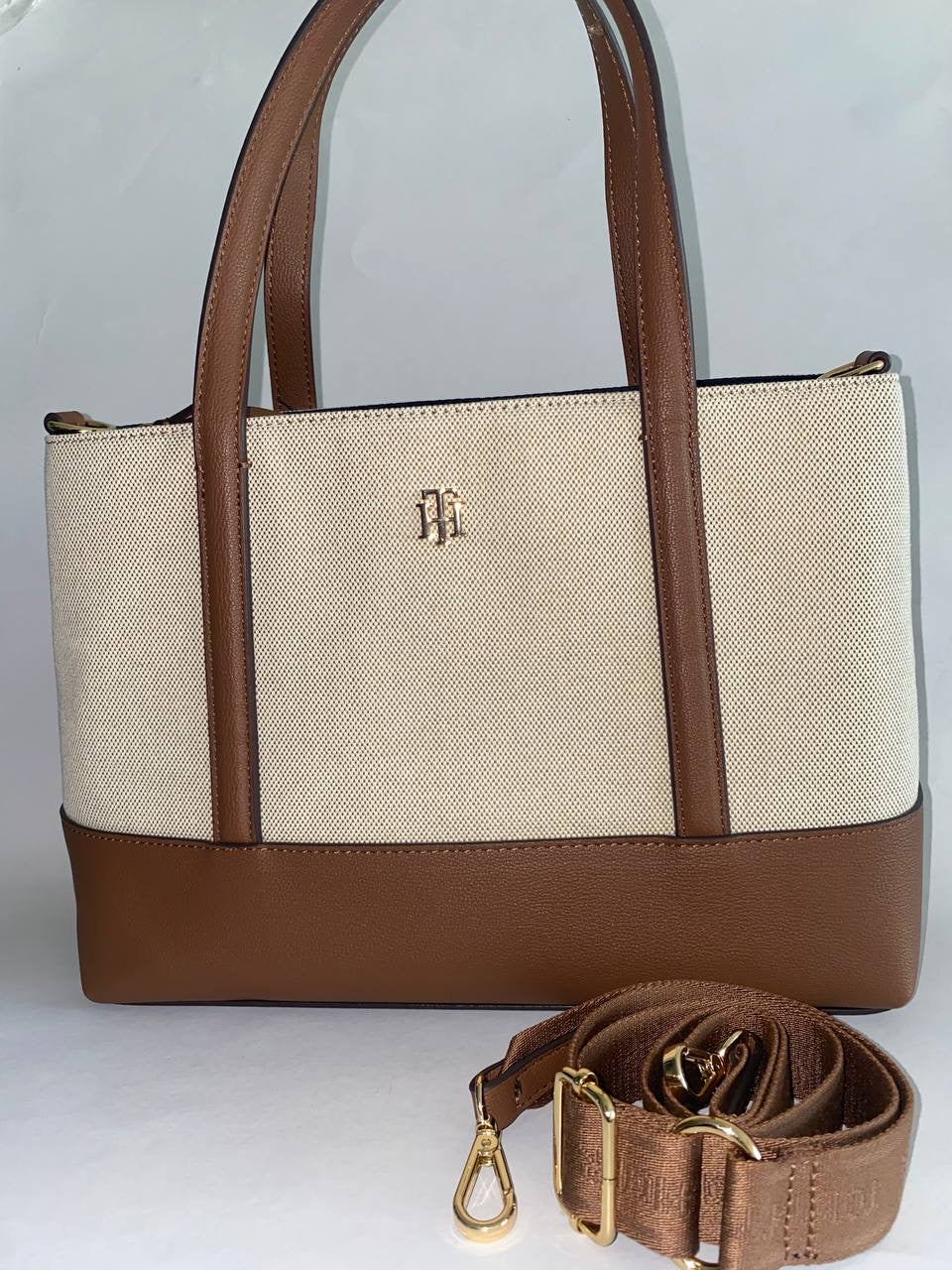 Tommy Hilfiger bag