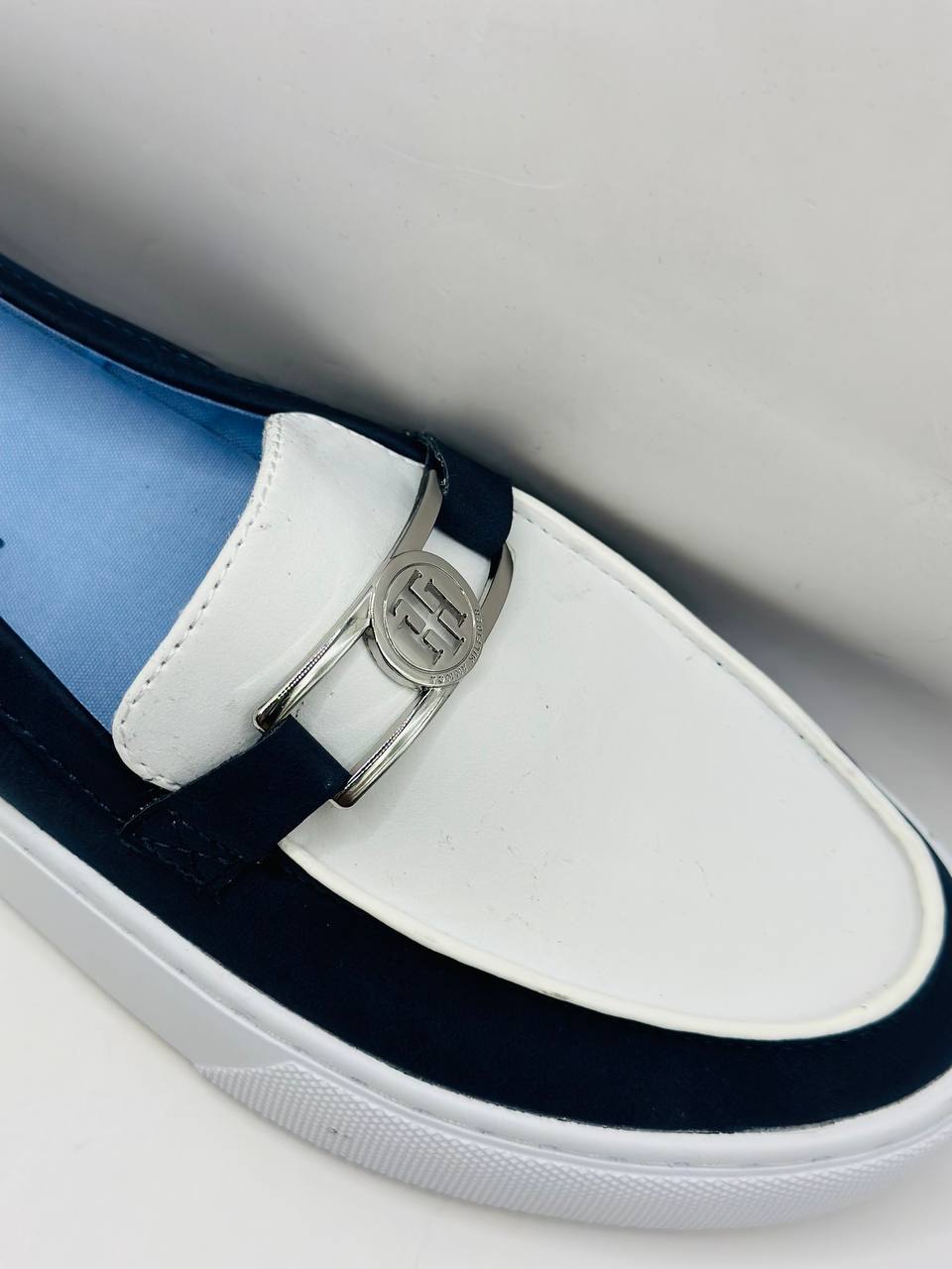 Tommy Hilfiger sneakers size 38.5