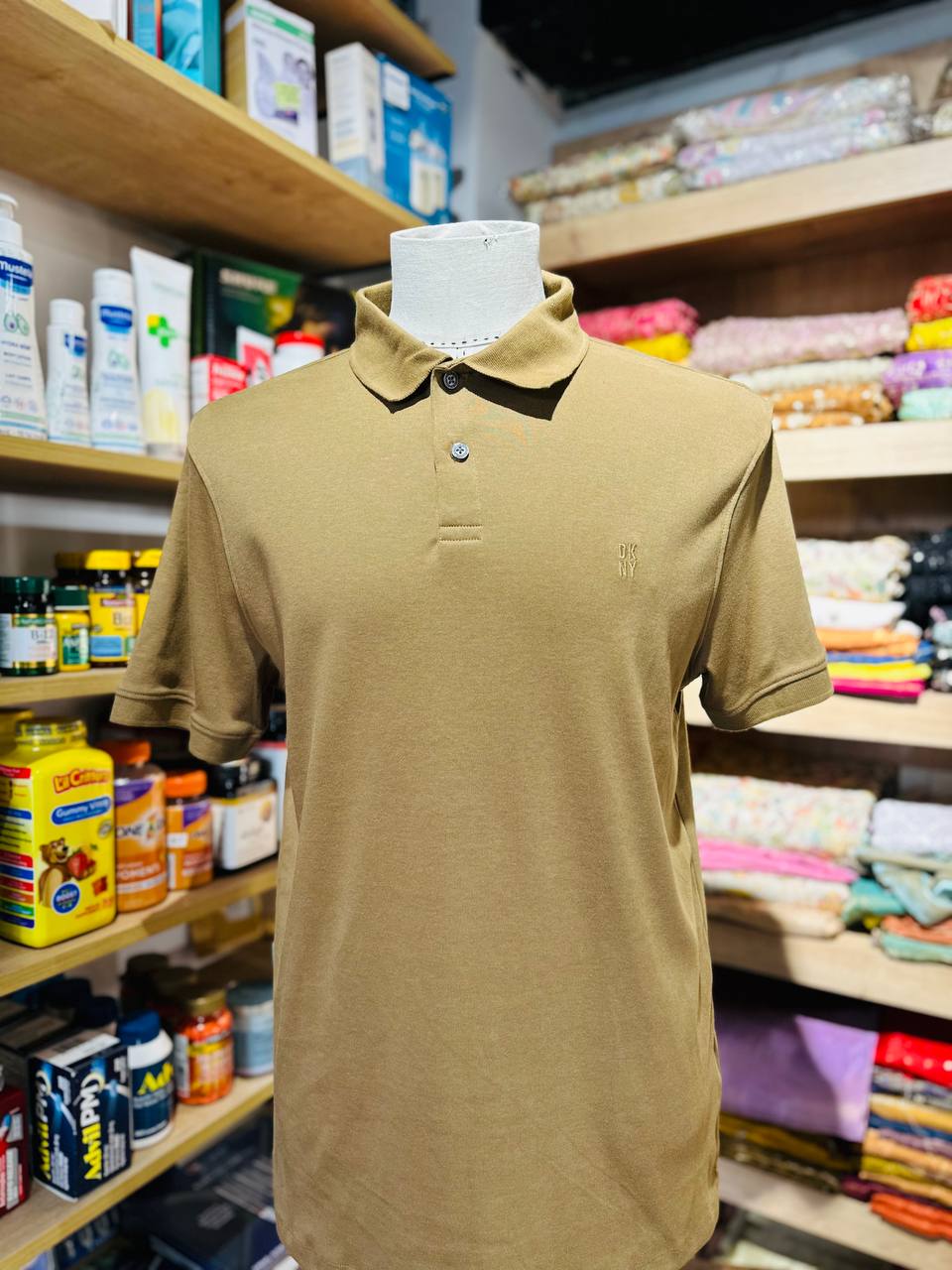 Dkny shirt size medium