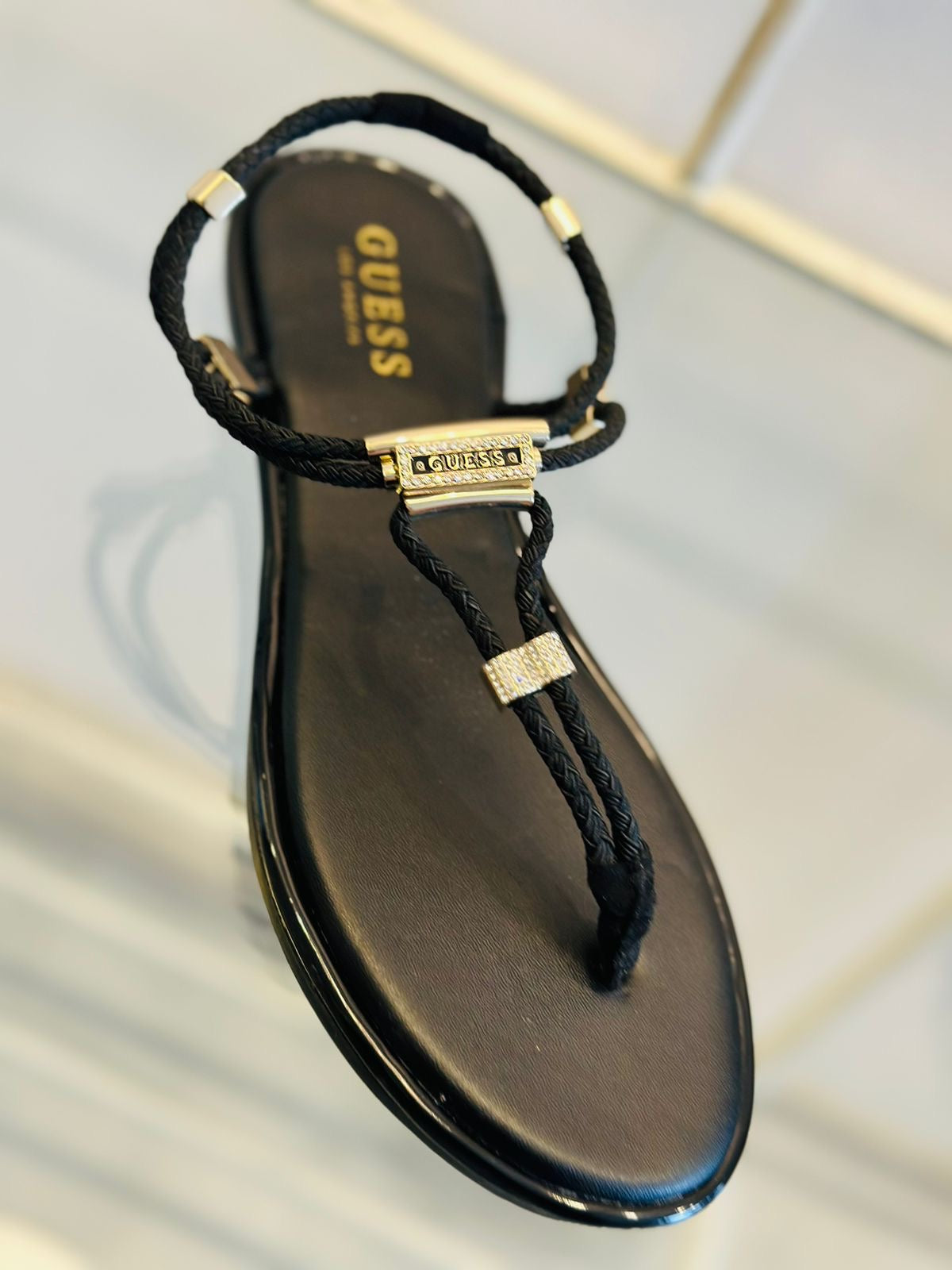 Guess sandal