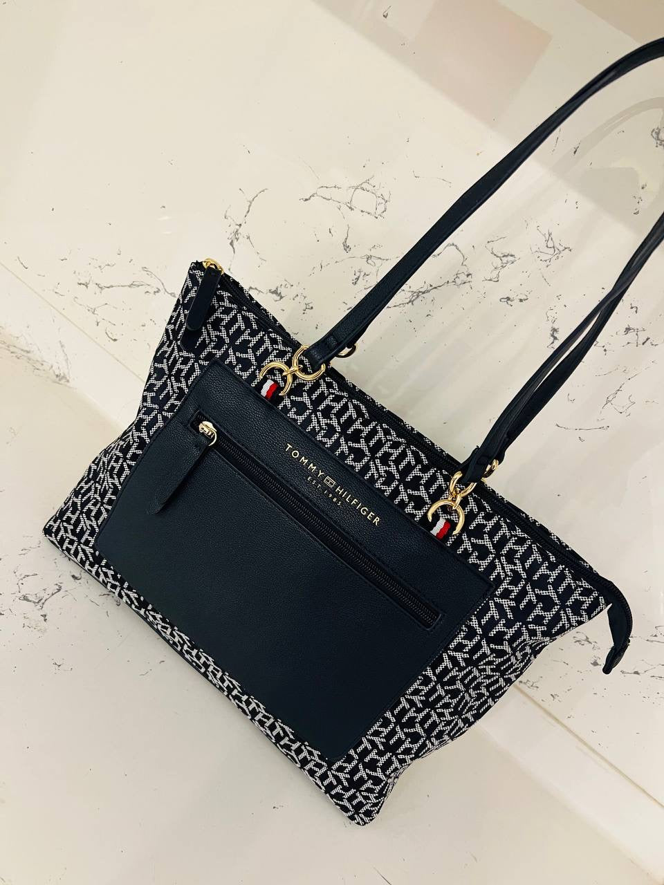 Tommy Hilfiger shoulder bag