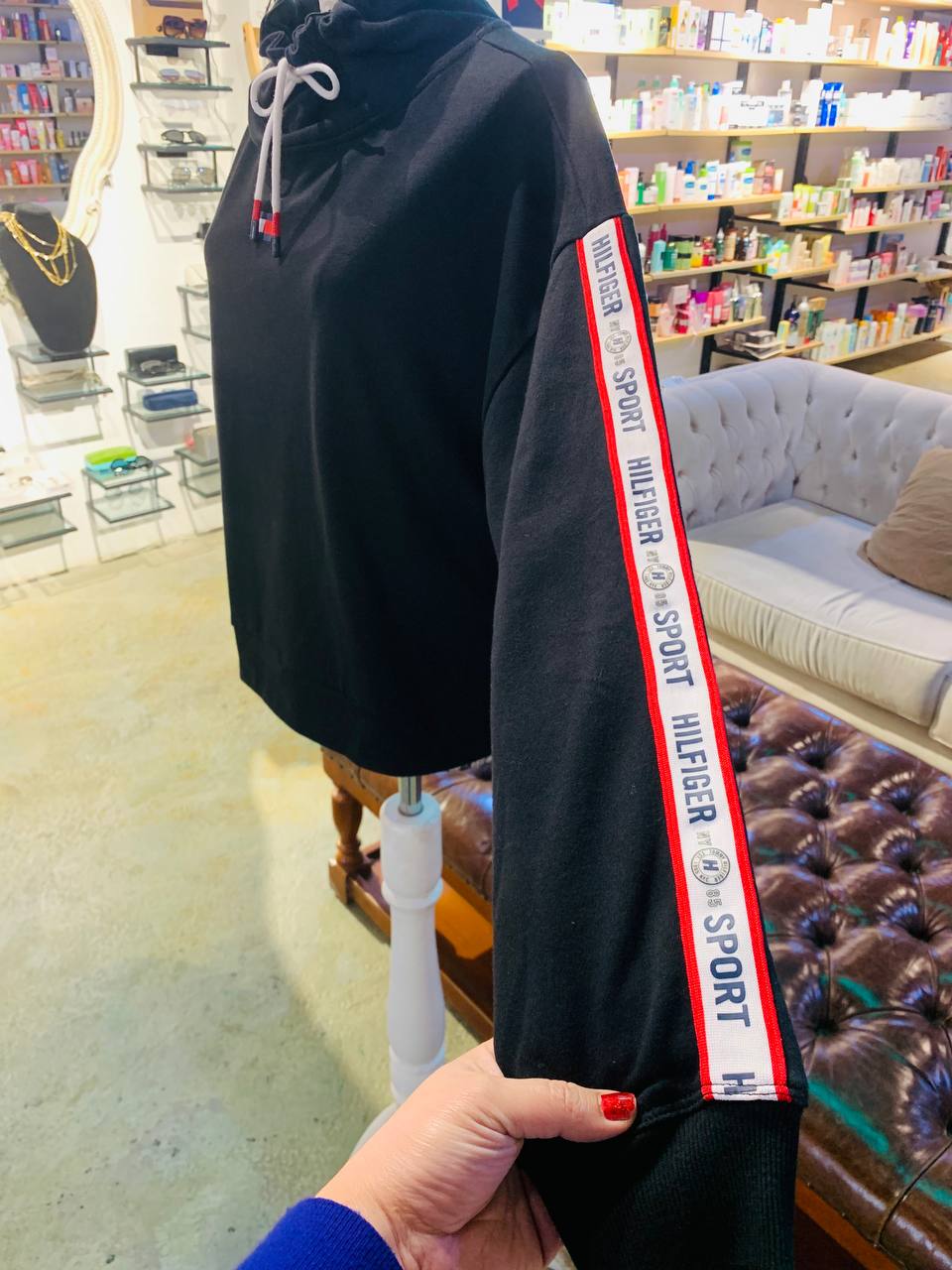 Tommy Hilfiger sweater