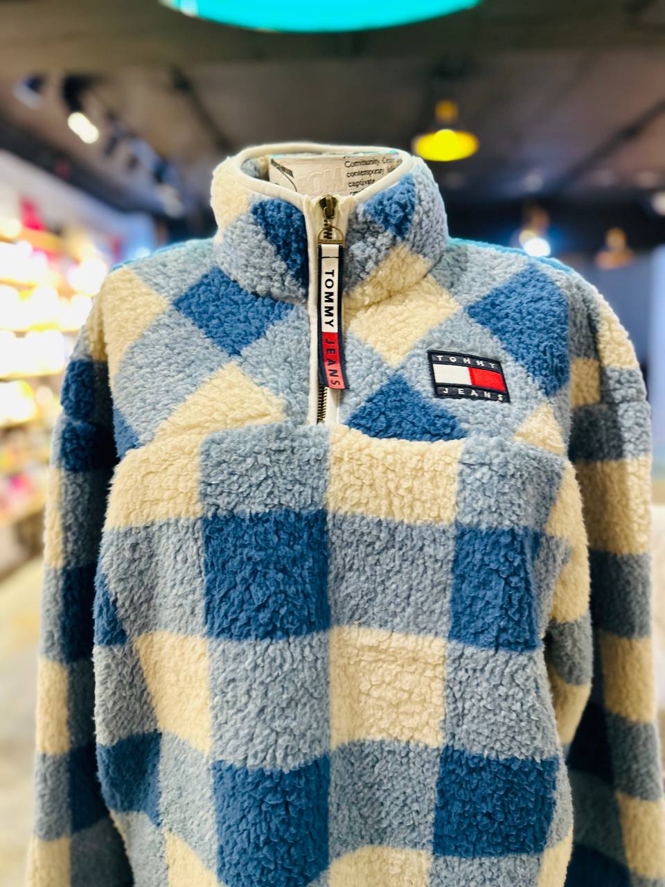 Tommy Hilfiger sweater