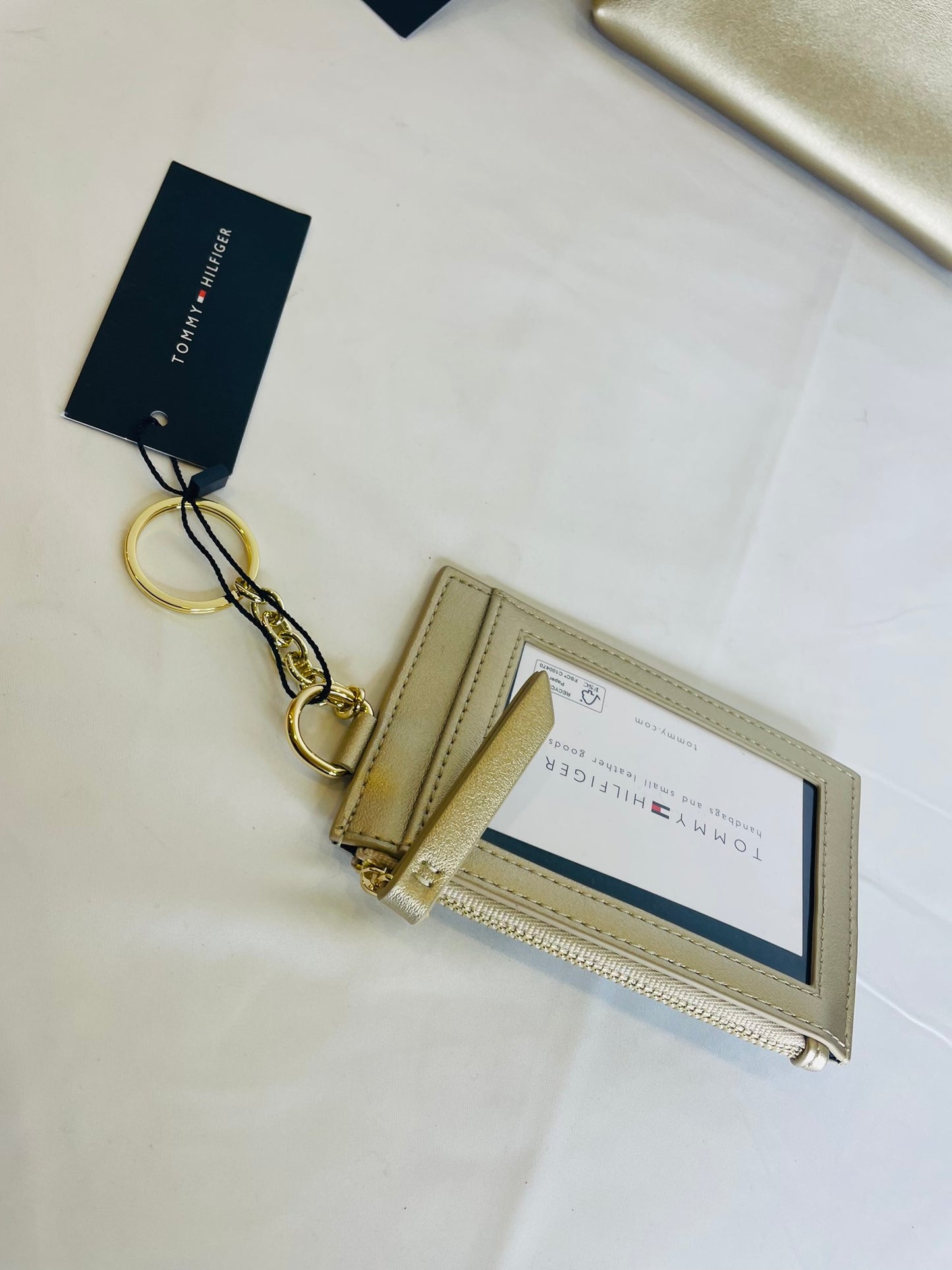 Tommy Hilfiger