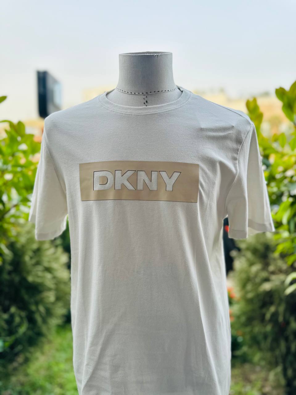 Dkny shirt size medium