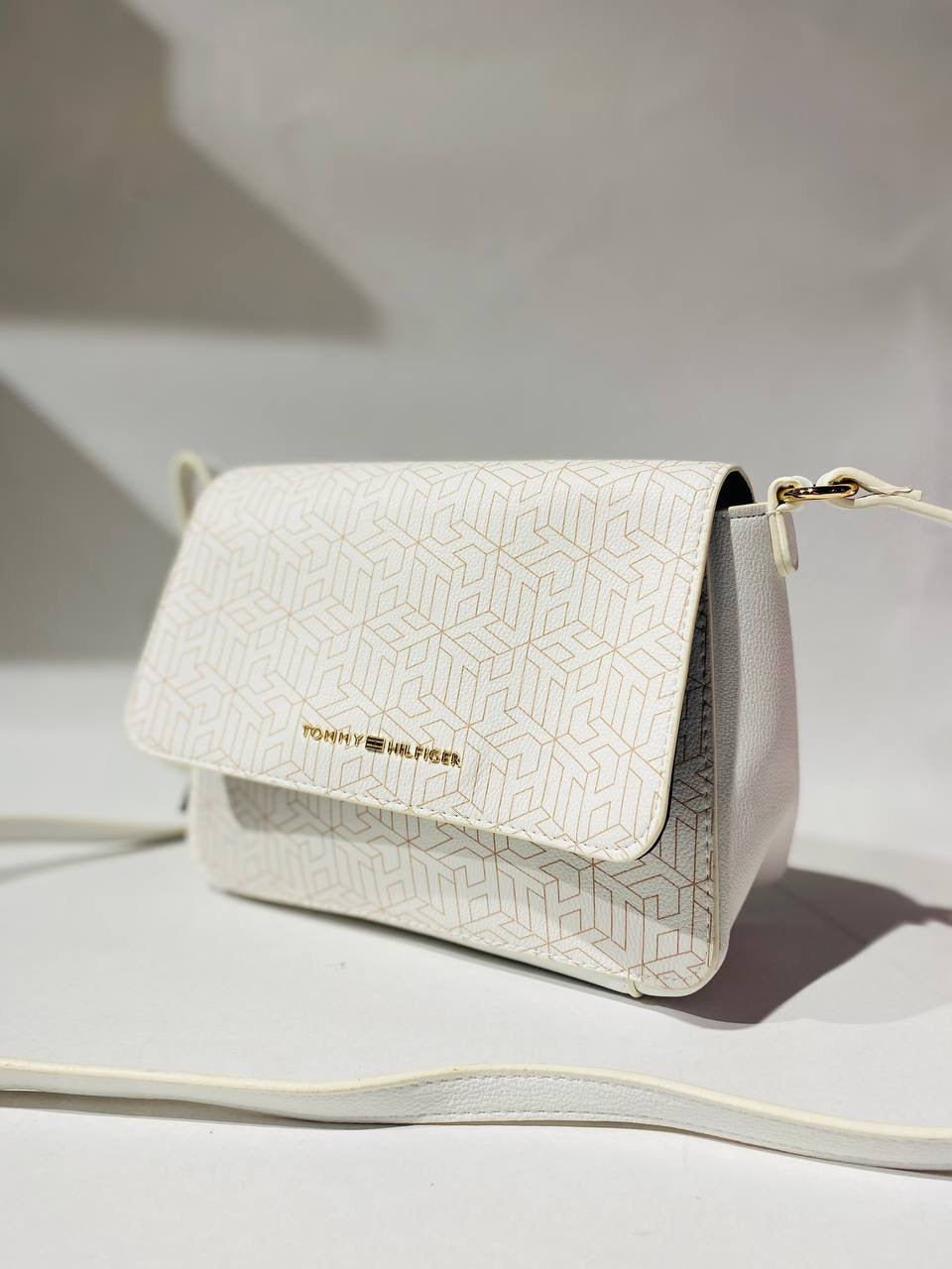 Tommy Hilfiger crossbody bag
