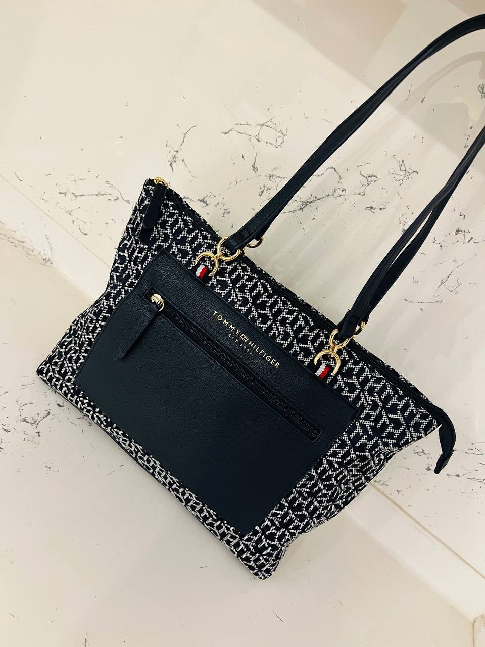 Tommy Hilfiger shoulder bag