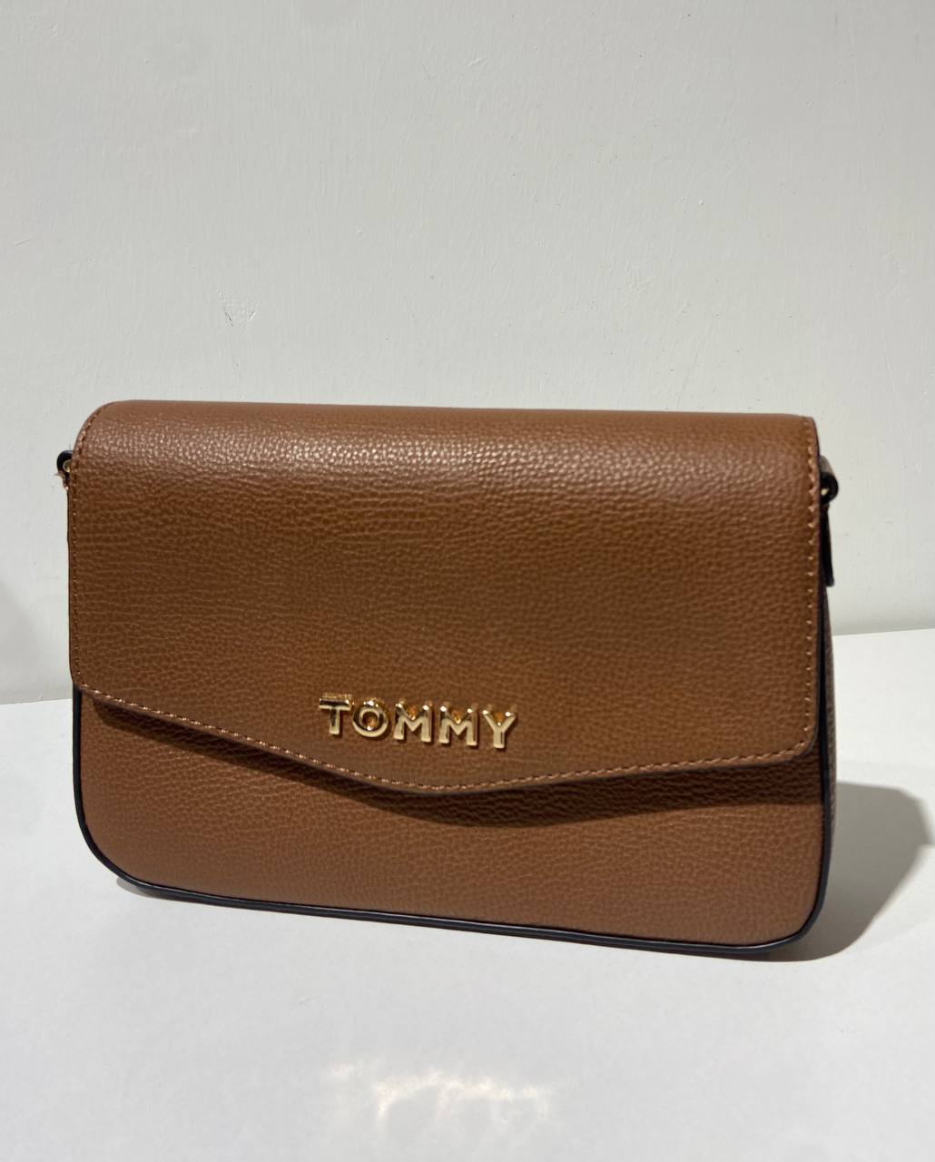 Tommy Hilfiger bag