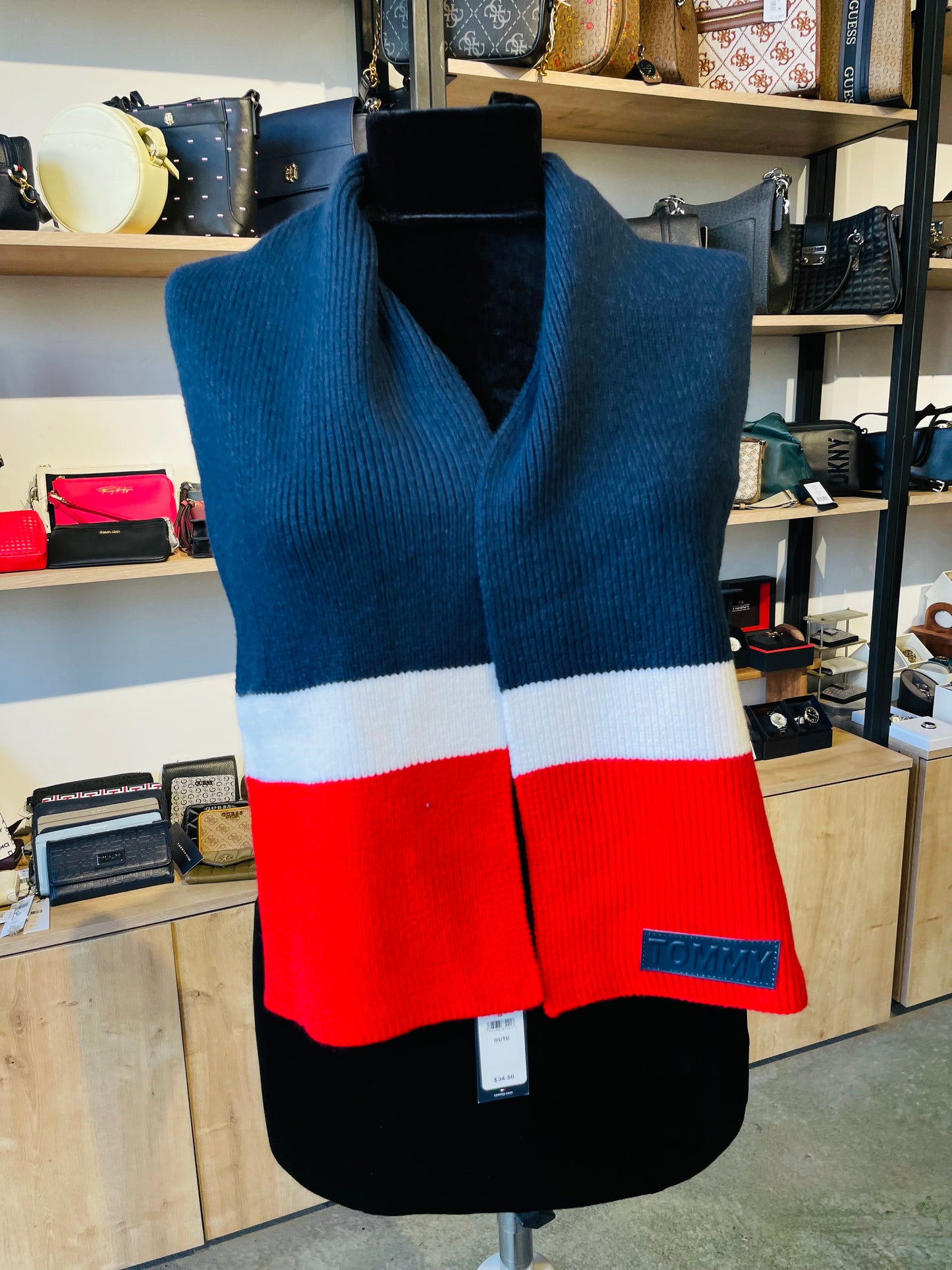 Tommy Hilfiger scarf