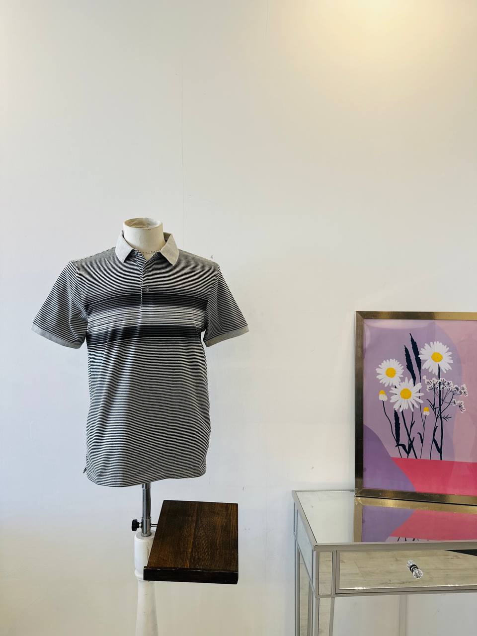 Dkny shirt size small