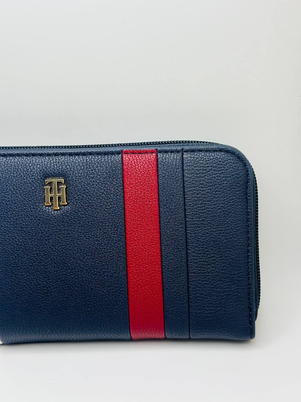 Tommy Hilfiger wallet