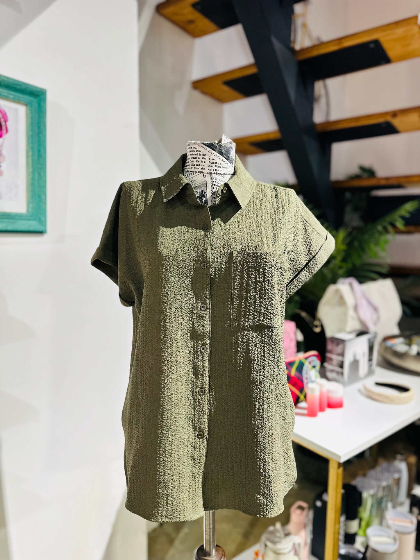 Calvin Klein shirt size small