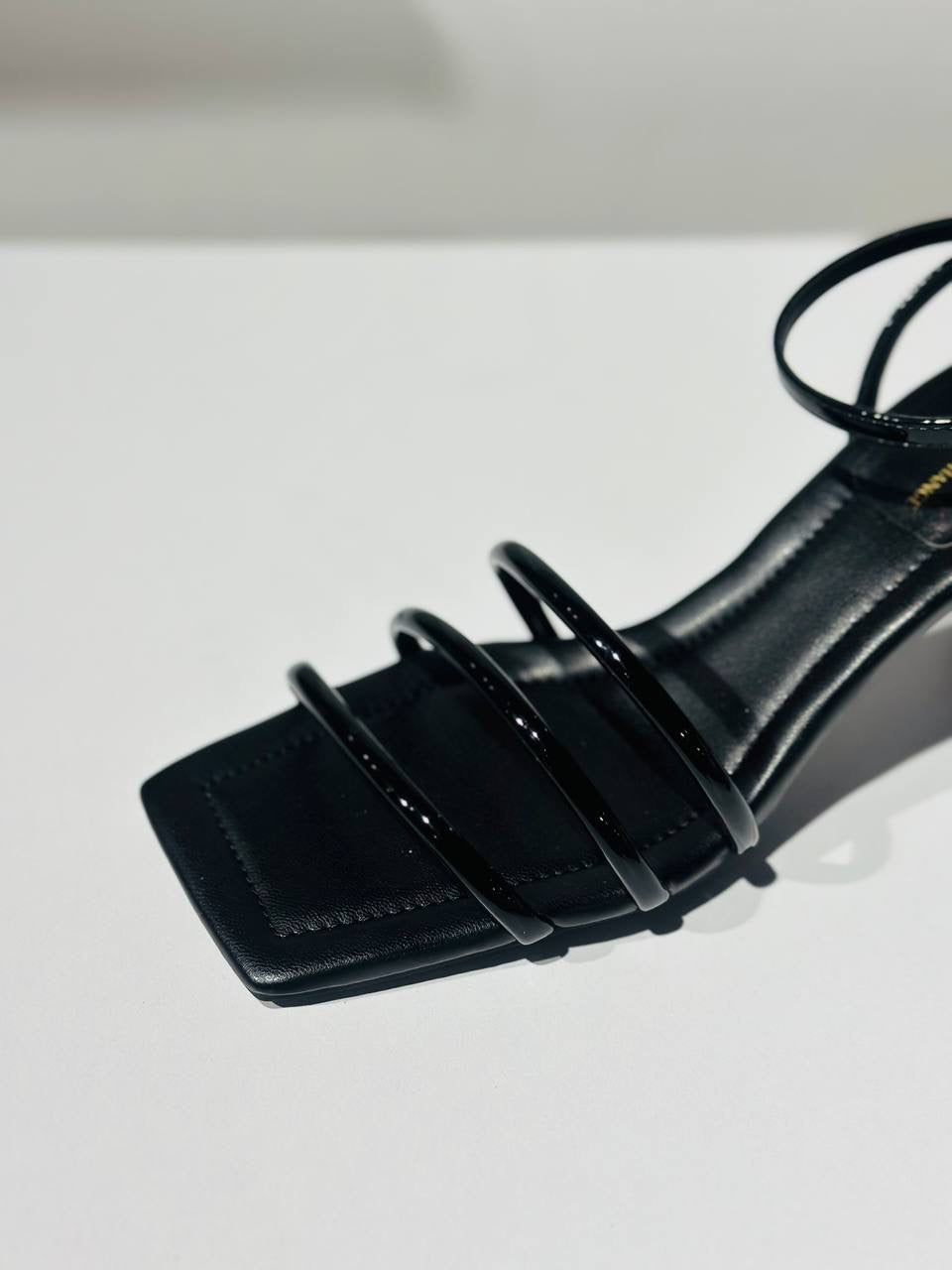 Armani exchange shoes size 38