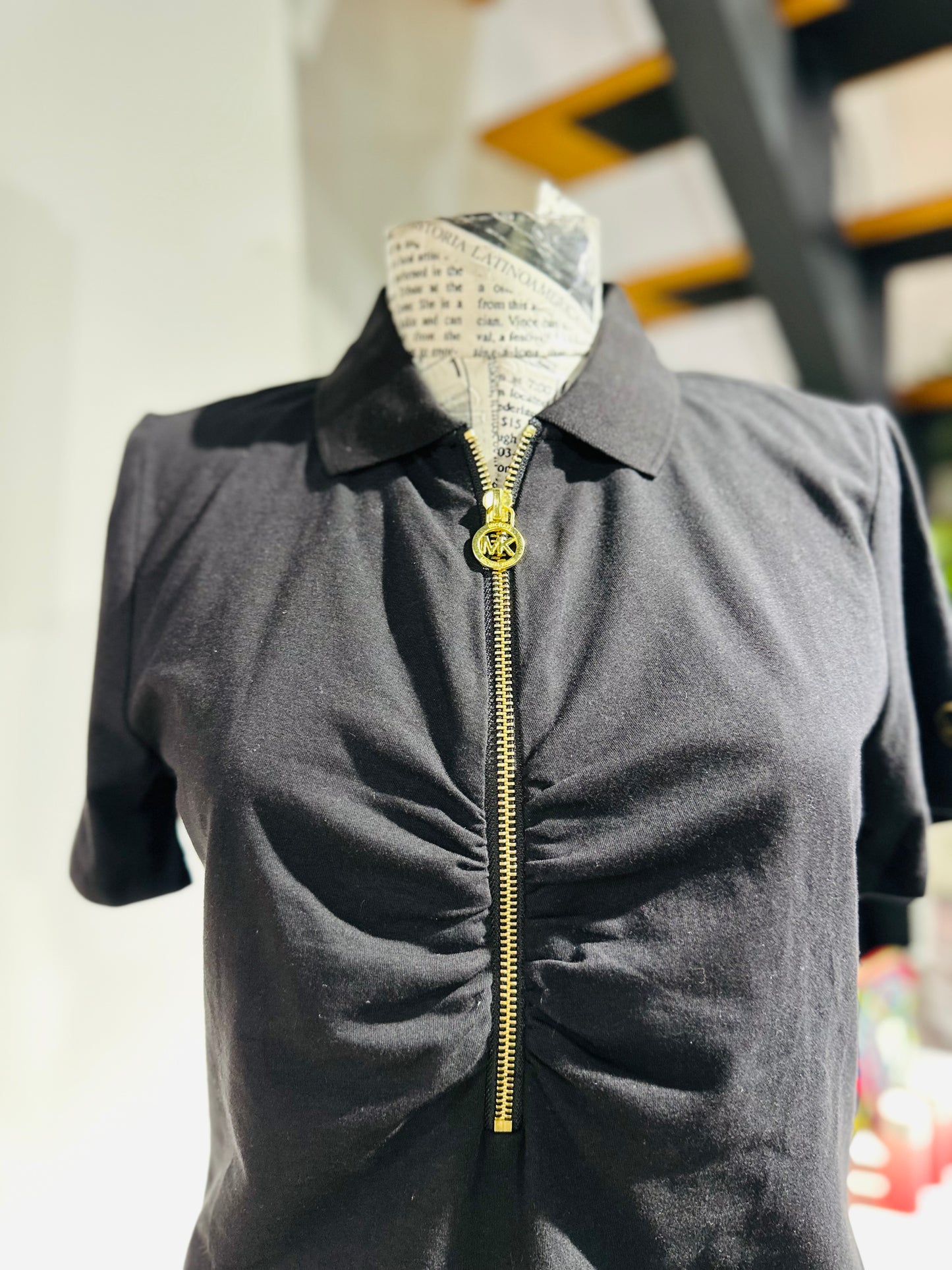 michael kors t-shirt size small