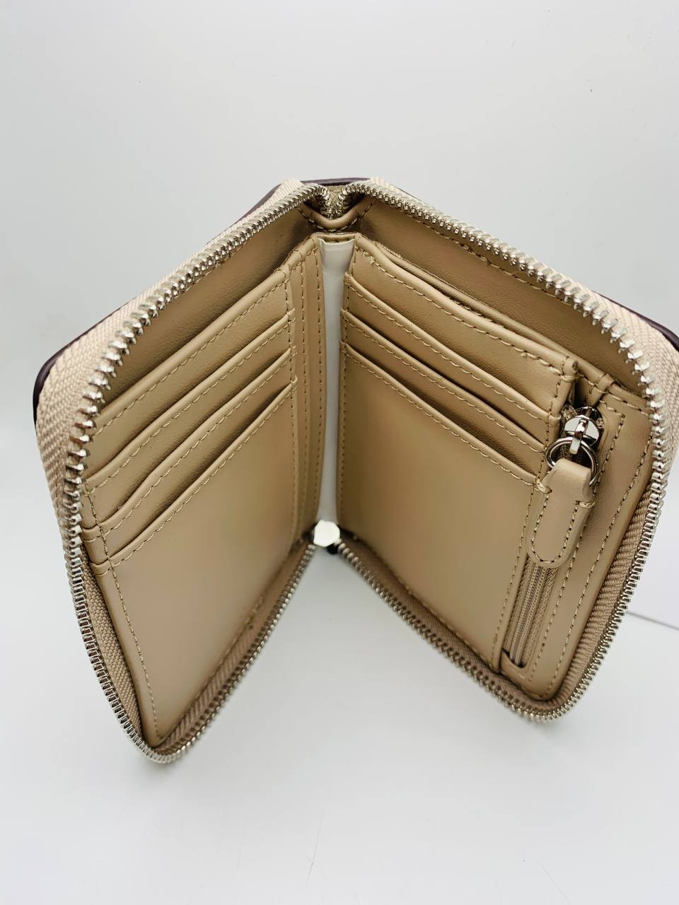 Dkny wallet