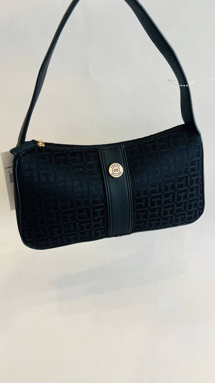Tommy Hilfiger shoulder bag black