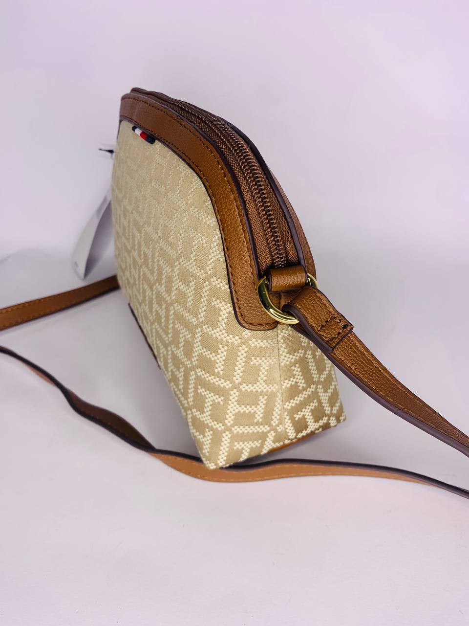 Tommy Hilfiger bag