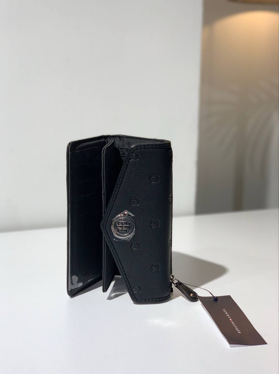 Tommy Hilfiger wallet