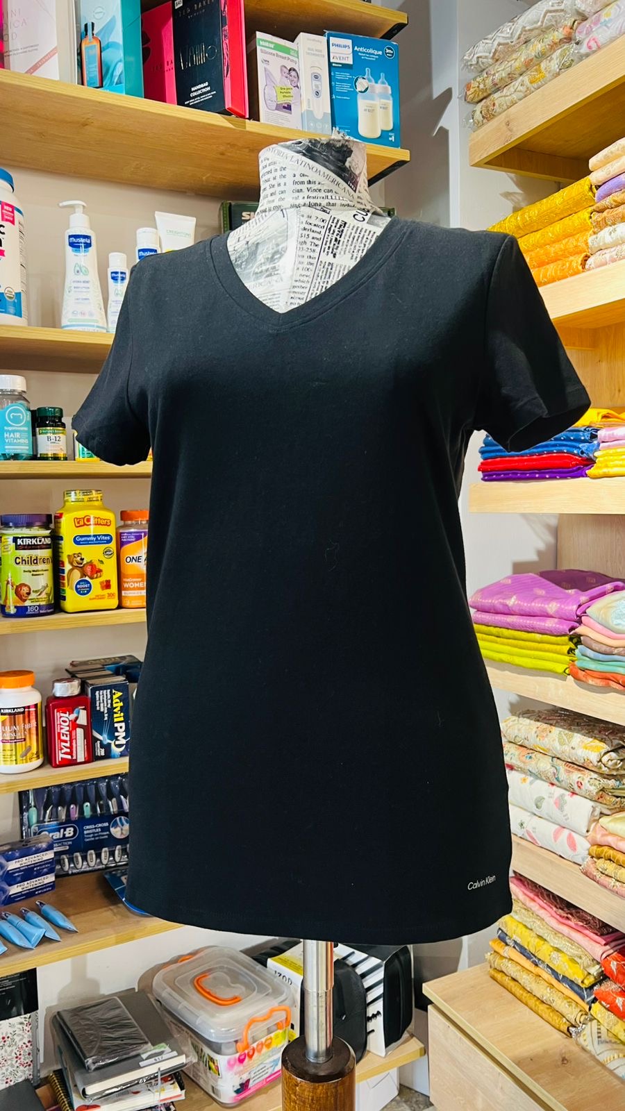 Calvin Klein T-shirt small