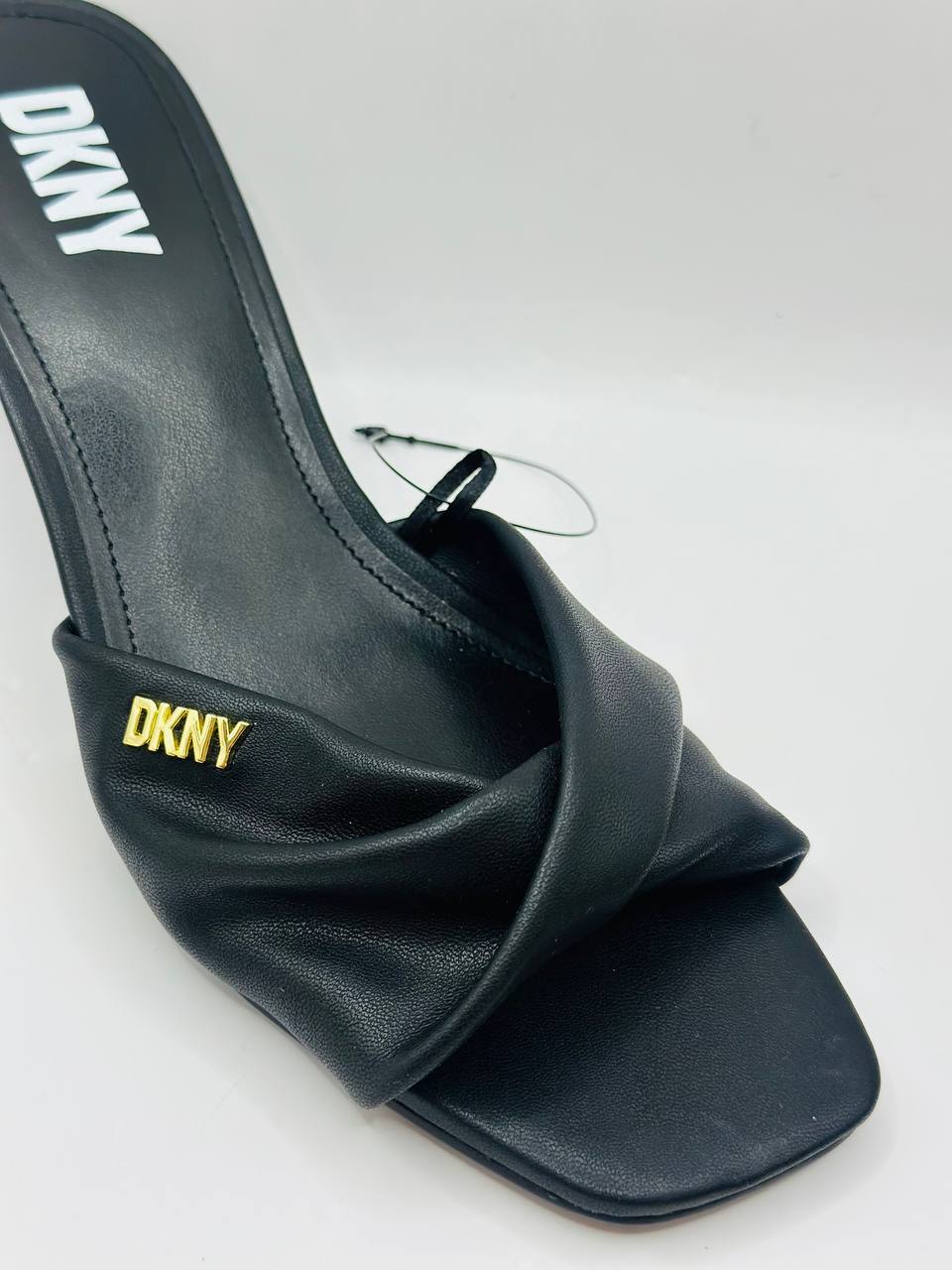 Dkny sandal