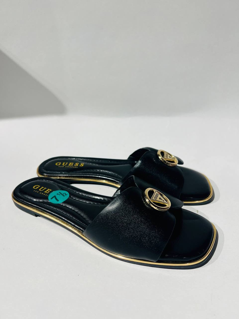 guess sandal size 38