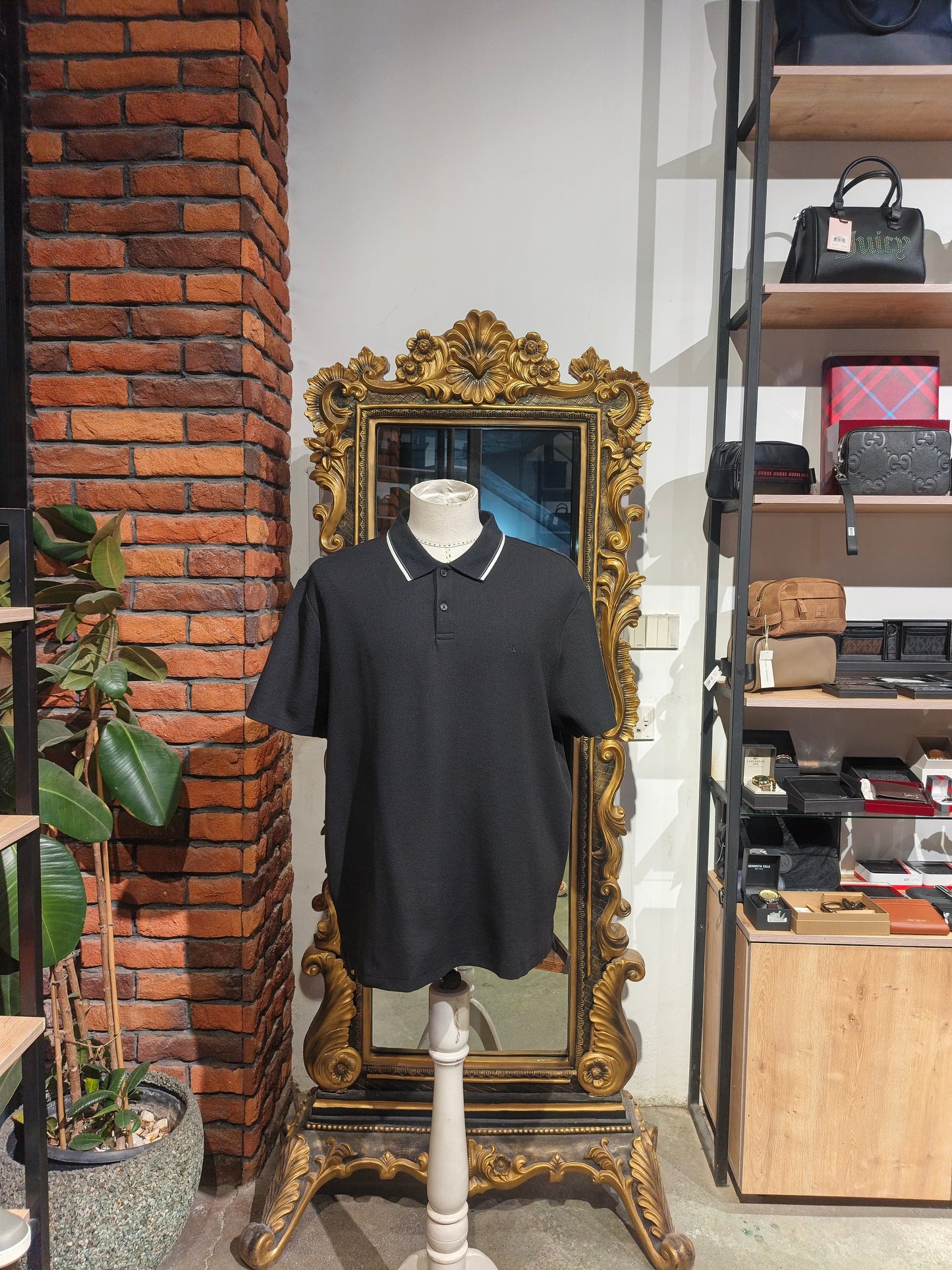Calvin Klein shirt sizeXL