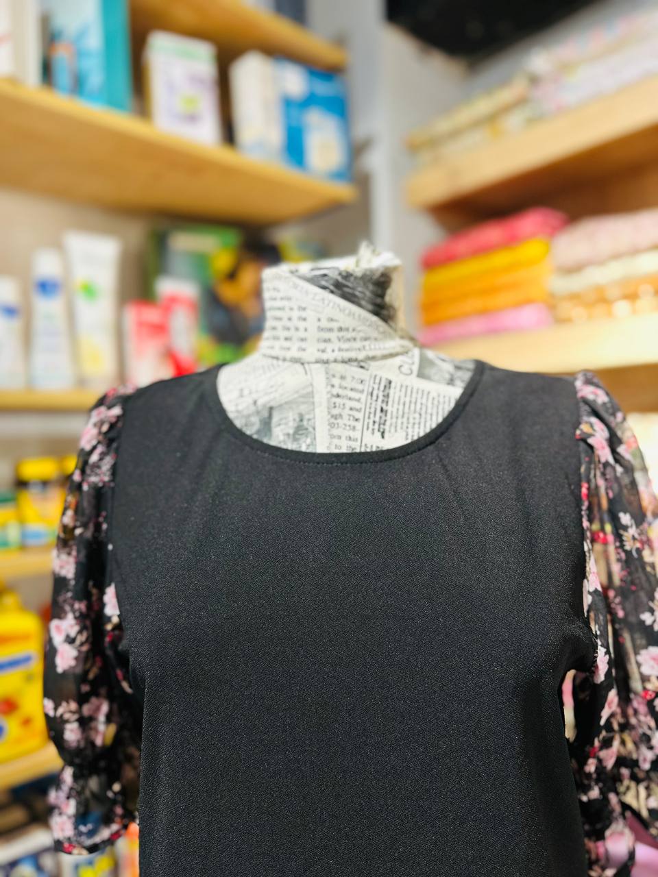 Cece top size small