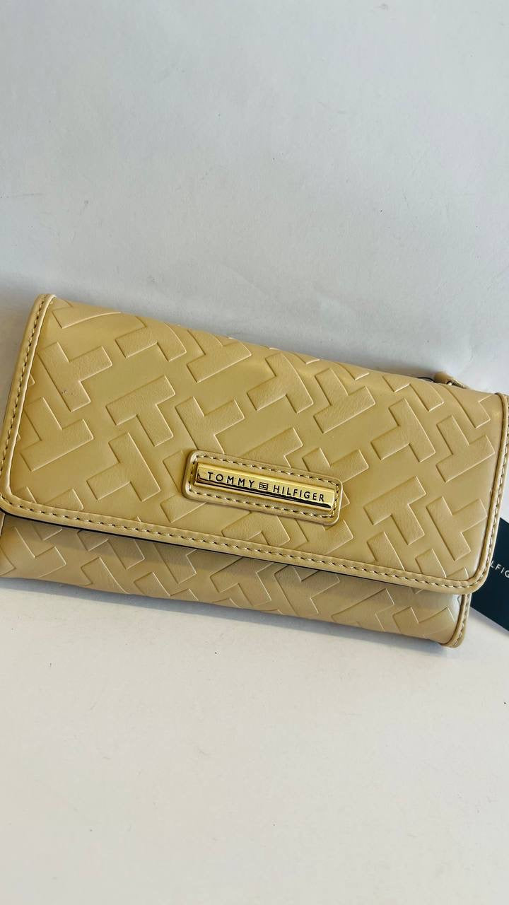 tommy hilfiger wallet