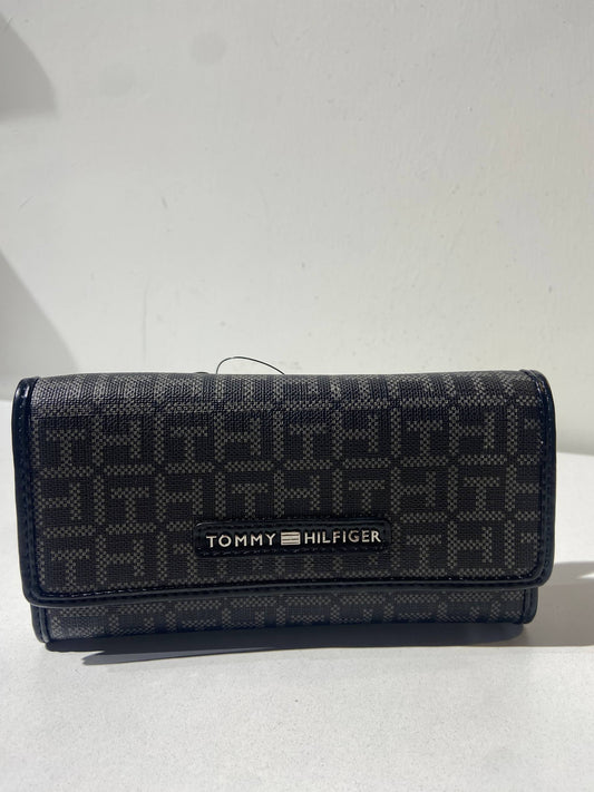 Tommy Hilfiger wallet