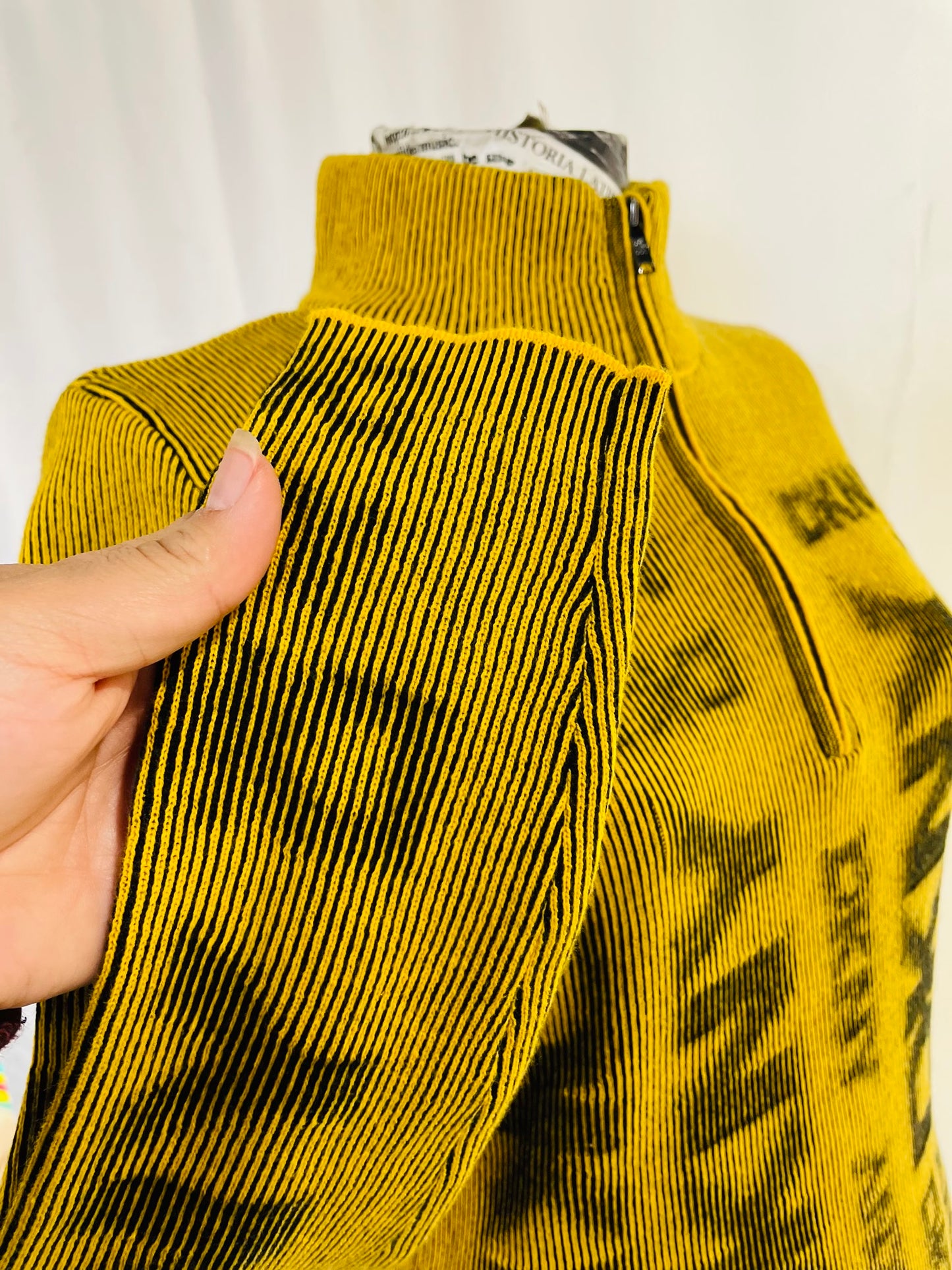 Dkny sweater