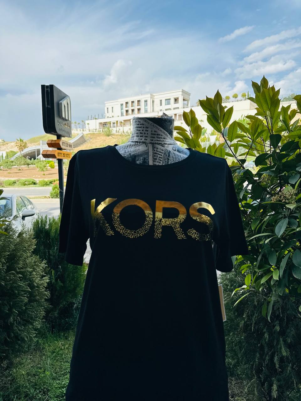 Michael kors shirt size small