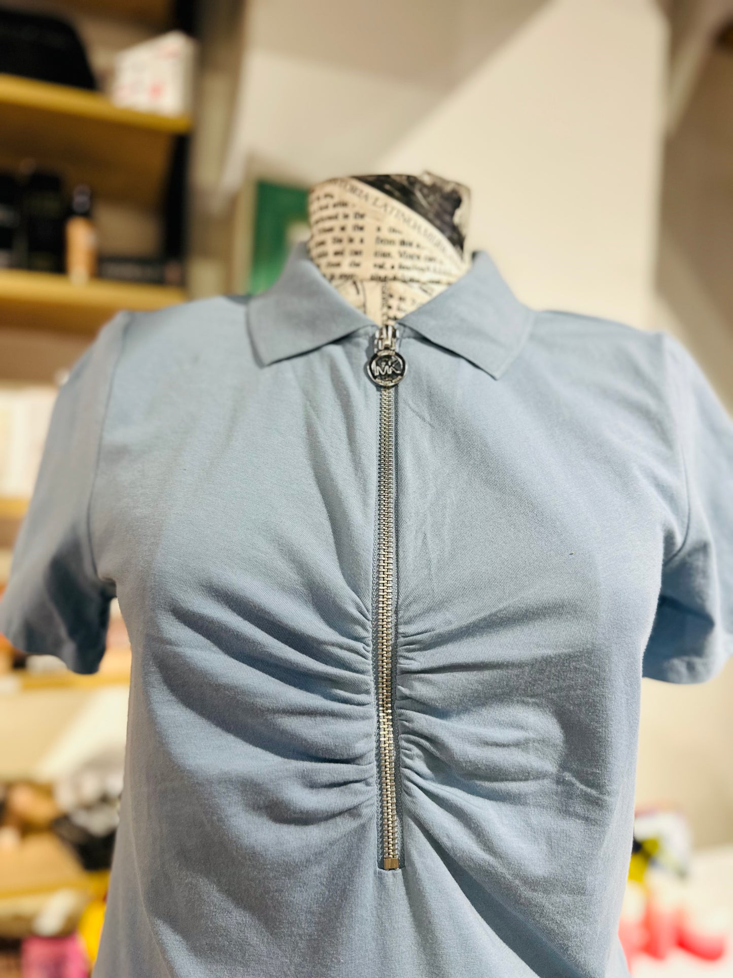 michael kors t-shirt size medium