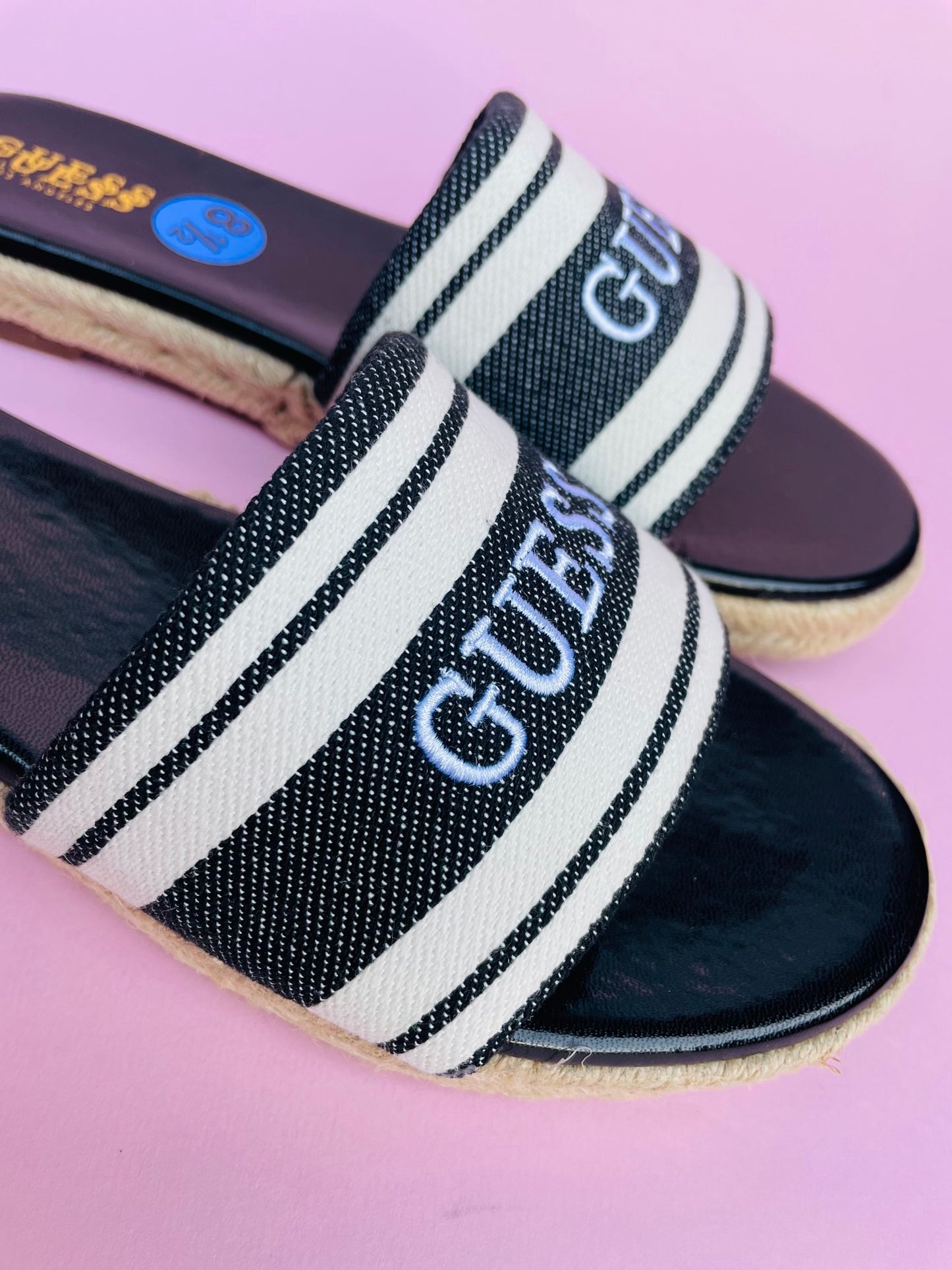 Guess sandal