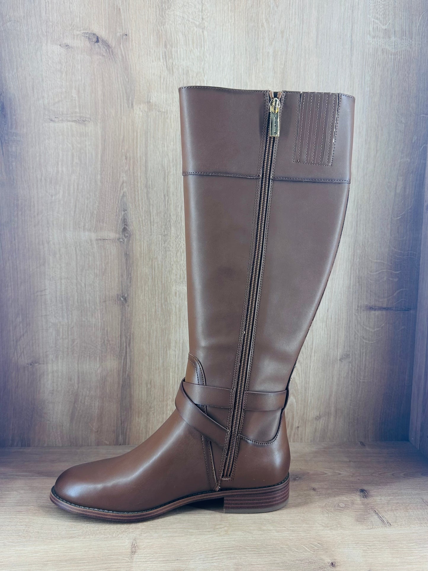 Michael Kors boots in brown  size 37.5