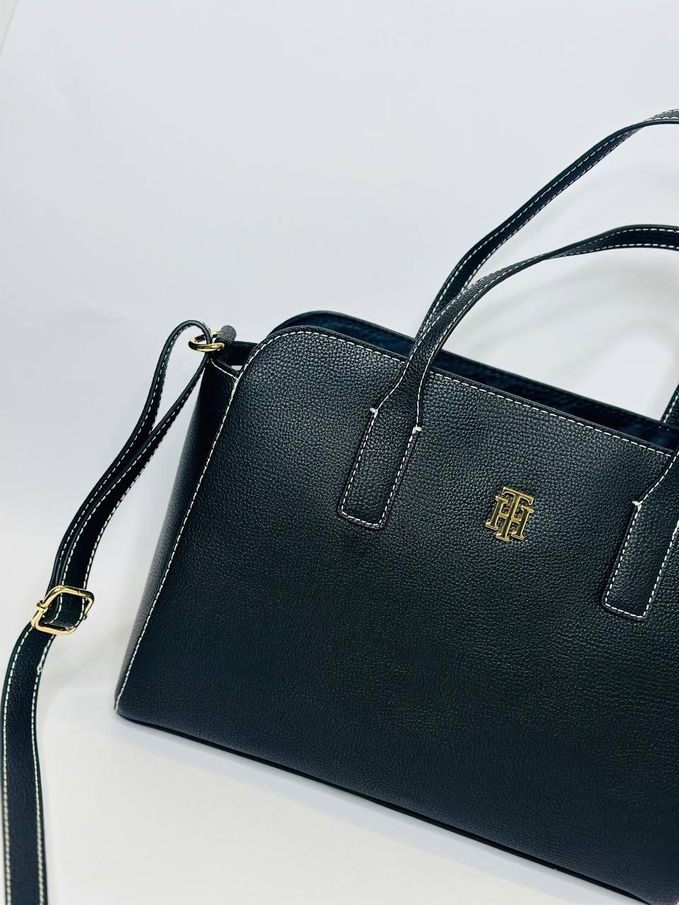 Tommy Hilfiger bag