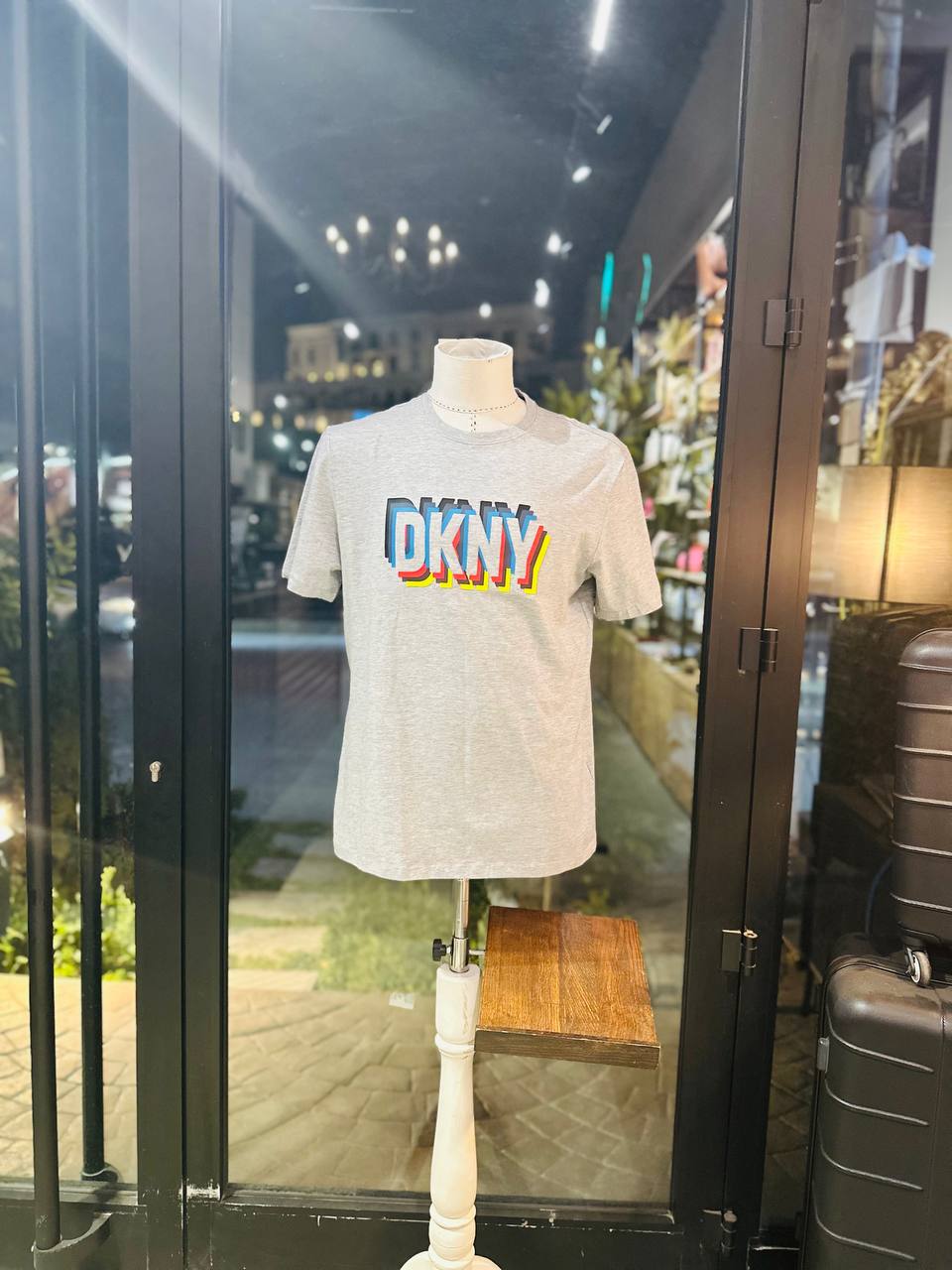 Dkny shirt size medium