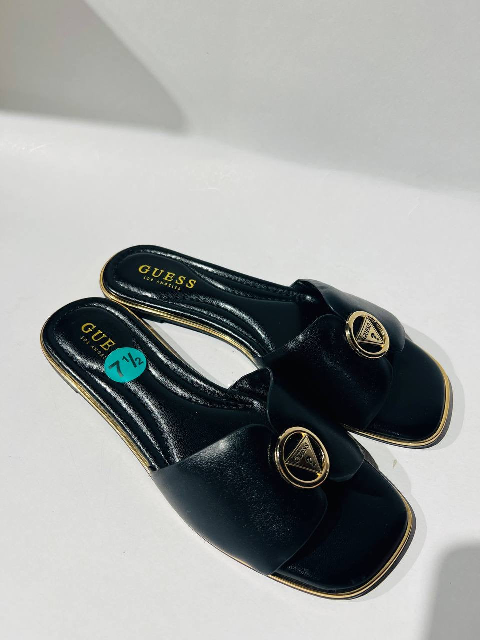 guess sandal size 38